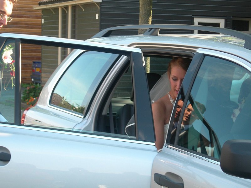 AH02.JPG - Leuk met al die reflectie in het glas.