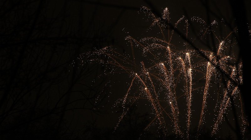 AL03.jpg - Voor volgend jaar deze foto 180 graden horizontaal draaien en in het dan rechtse zwarte deel je kerstwens schrijven met fotoshop. persoonlijker kan je die kerstkaart niet krijgen.