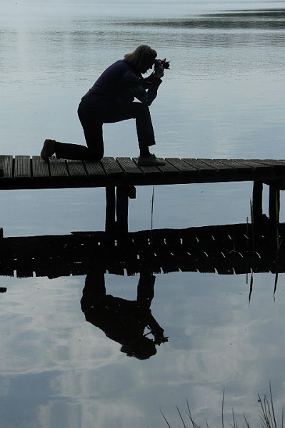 AX01.jpg - Ook deze foto hoort nog bij de serie AC01 was niet meegekomen met versturen. Zo'n silhouet doet het naar mijn smaak altijd wel het beste. Ook een mooie compositie met die spiegeling in het water.